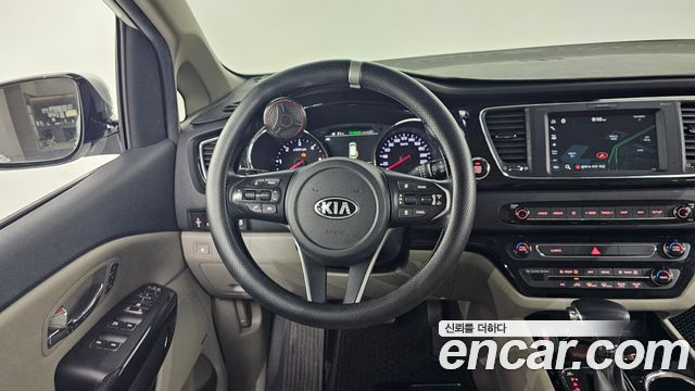 Kia Canival 2019 — photo 19