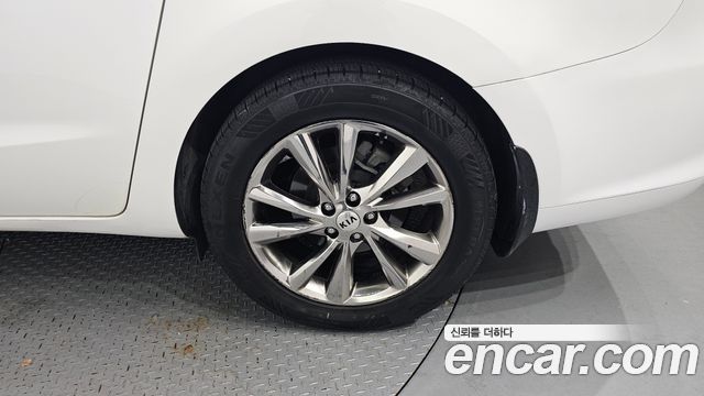Kia Canival 2019 — photo 7