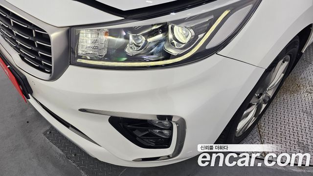 Kia Canival 2019 — photo 8