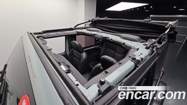 Jeep Wrangler 2024 — photo 22
