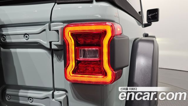 Jeep Wrangler 2024 — photo 9