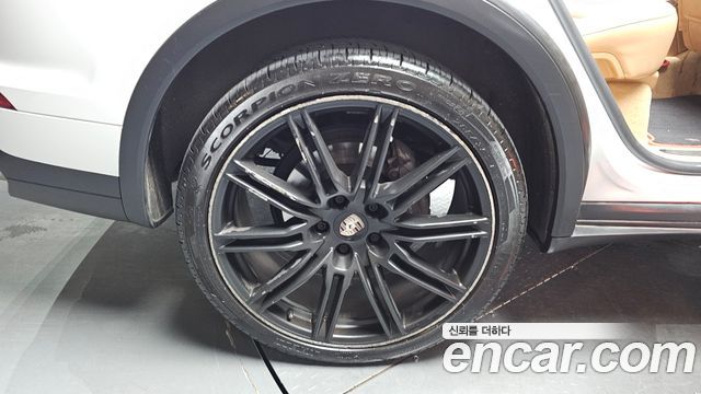 Porsche Cayenne 2016 — photo 5