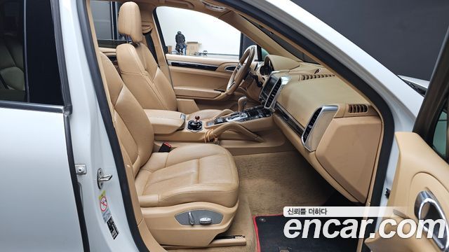 Porsche Cayenne 2016 — photo 10