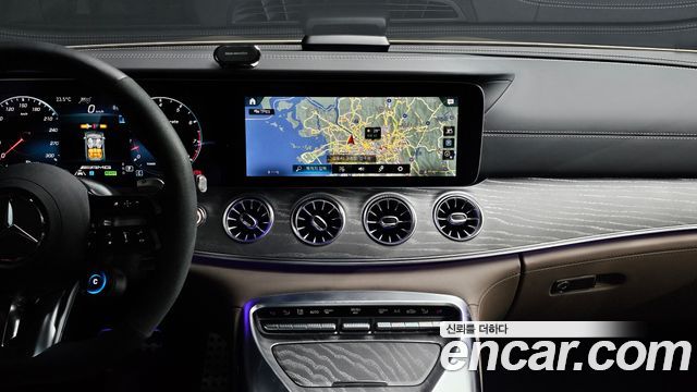 Mercedes-Benz AMG GT 2023 — photo 15