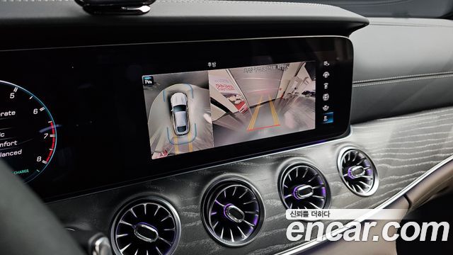 Mercedes-Benz AMG GT 2023 — photo 16