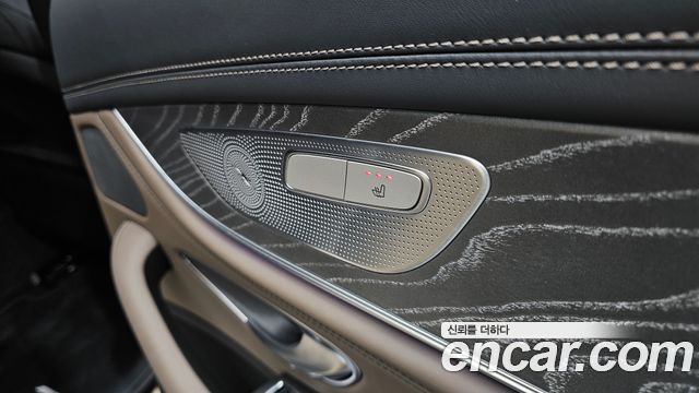 Mercedes-Benz AMG GT 2023 — photo 19
