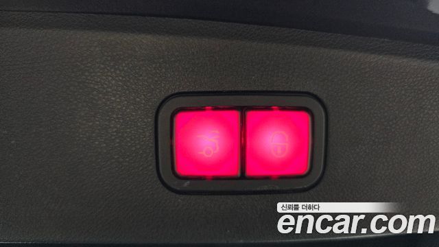 Mercedes-Benz E-Class 2016 — photo 20