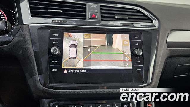 Volkswagen Tiguan 2020 — photo 15