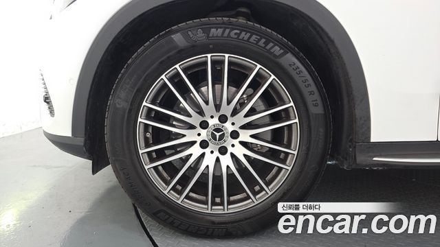 Mercedes-Benz GLC-Class 2025 — photo 5