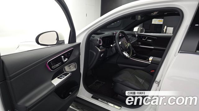 Mercedes-Benz GLC-Class 2025 — photo 10