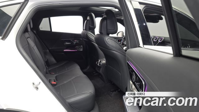 Mercedes-Benz GLC-Class 2025 — photo 11