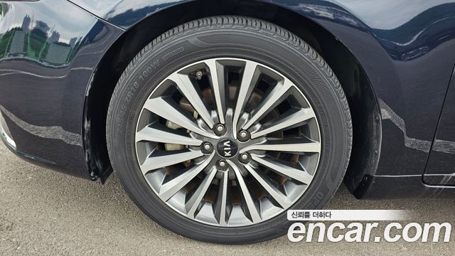 Kia K7 2018 — photo 5