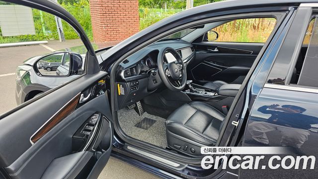 Kia K7 2018 — photo 10
