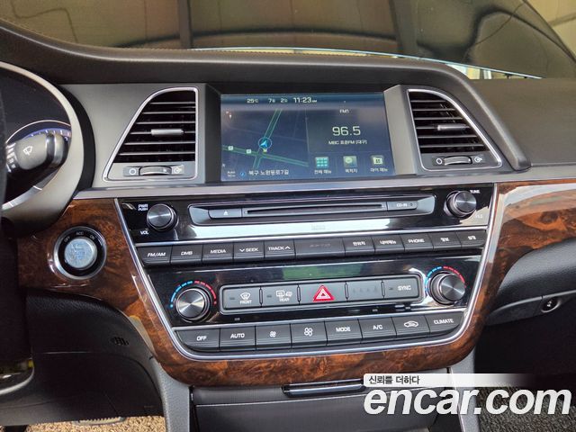 Hyundai Aslan 2015 — photo 19
