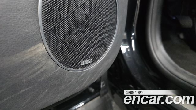 Genesis GV80 2020 — photo 23