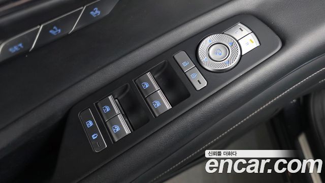 Genesis GV80 2020 — photo 29