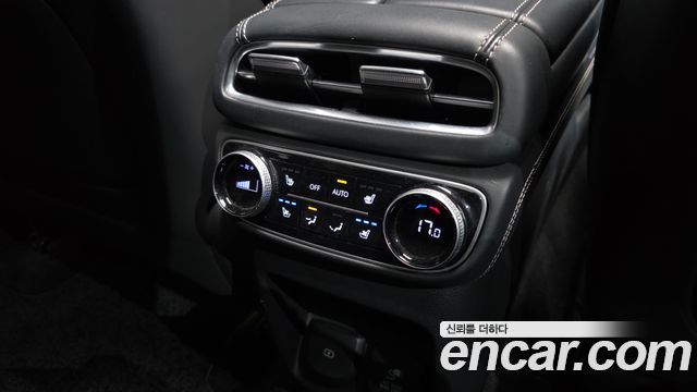 Genesis GV80 2020 — photo 31