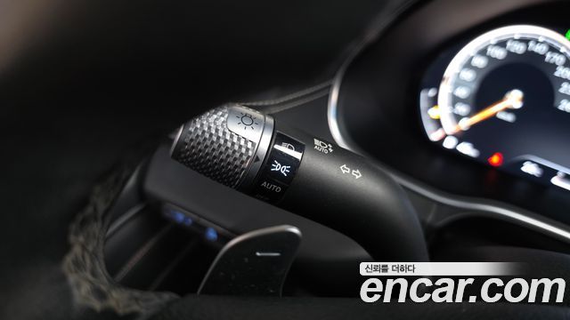 Genesis GV80 2020 — photo 35