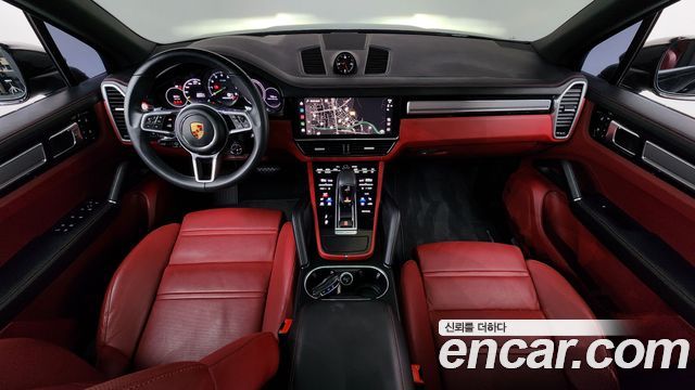 Porsche Cayenne 2023 — photo 10