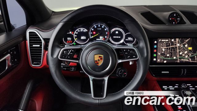 Porsche Cayenne 2023 — photo 19