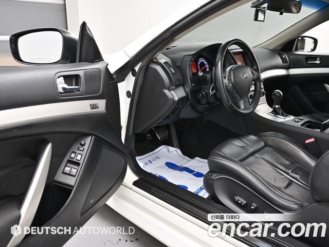 Infiniti G 2009 — photo 11
