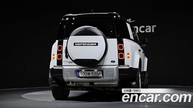 Land Rover Defender 2020 — photo 4