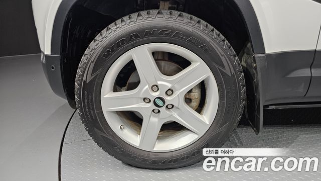 Land Rover Defender 2020 — photo 5