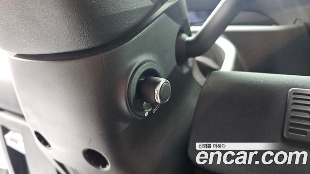 Land Rover Defender 2020 — photo 32