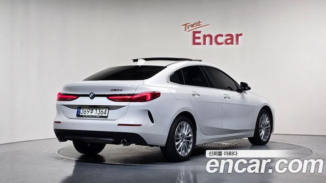 BMW 2-Series 2020 — photo 2