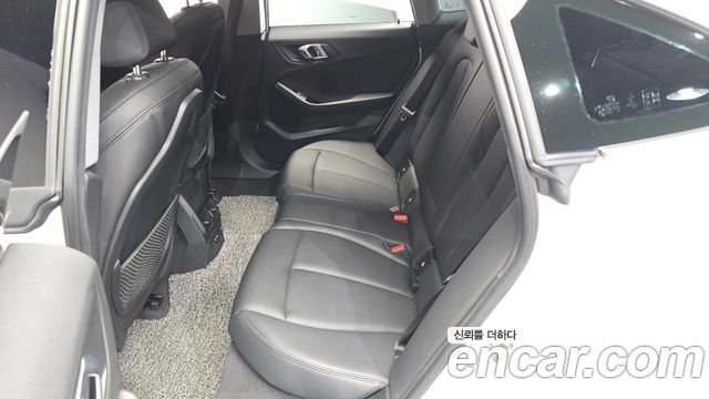BMW 2-Series 2020 — photo 17