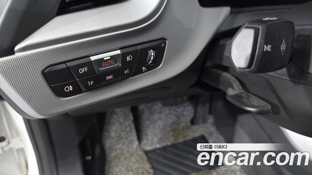 BMW 2-Series 2020 — photo 26