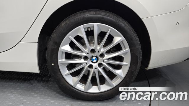 BMW 2-Series 2020 — photo 7