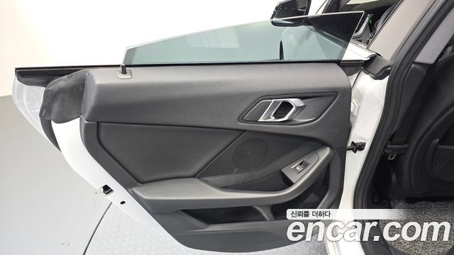 BMW 2-Series 2020 — photo 15