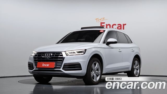 Audi Q5 2020 — photo 1