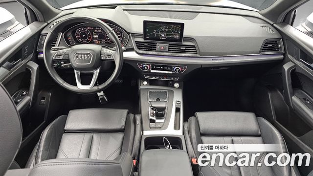 Audi Q5 2020 — photo 10