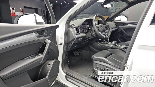 Audi Q5 2020 — photo 13