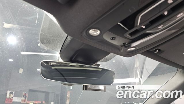 Audi Q5 2020 — photo 24