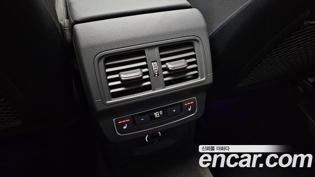 Audi Q5 2020 — photo 33