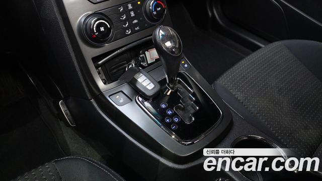 Hyundai Genesis 2011 — photo 9