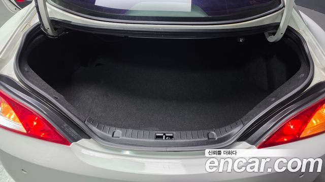 Hyundai Genesis 2011 — photo 20