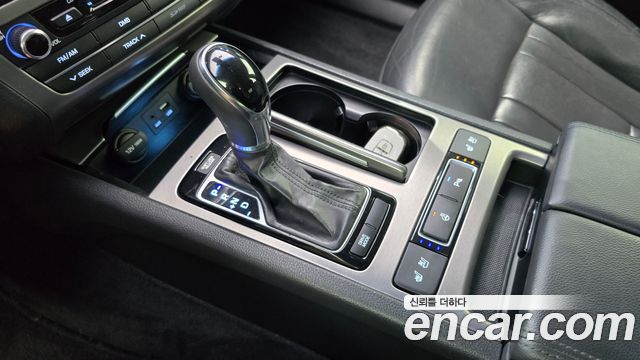 Hyundai Genesis 2015 — photo 9