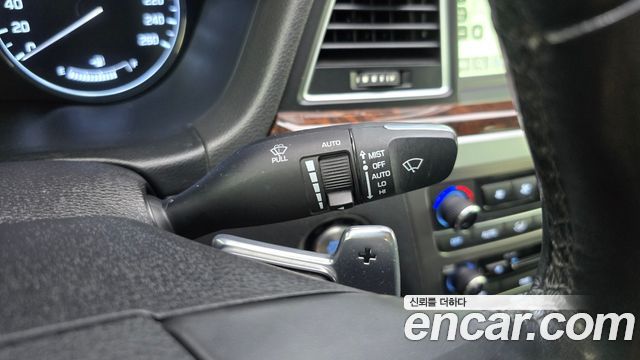 Hyundai Genesis 2015 — photo 18