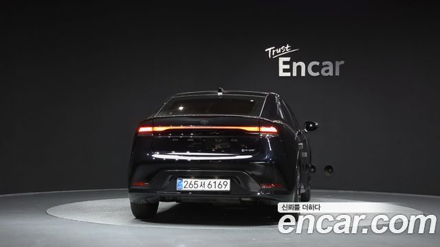 Toyota Prius 2026 — photo 4