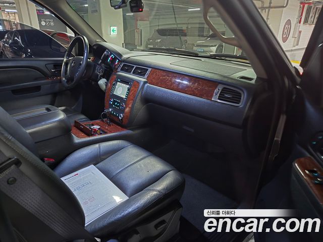 Chevrolet Tahoe 2010 — photo 7