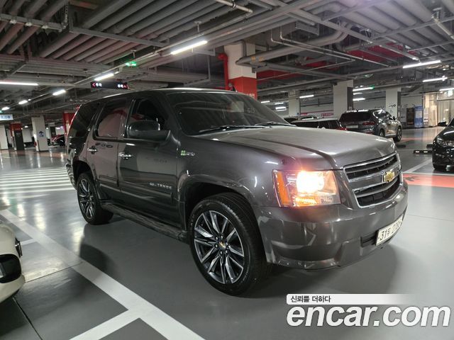 Chevrolet Tahoe 2010 — photo 8