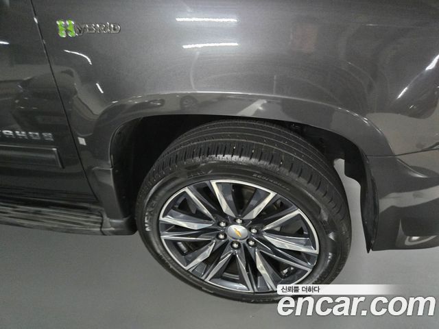 Chevrolet Tahoe 2010 — photo 9