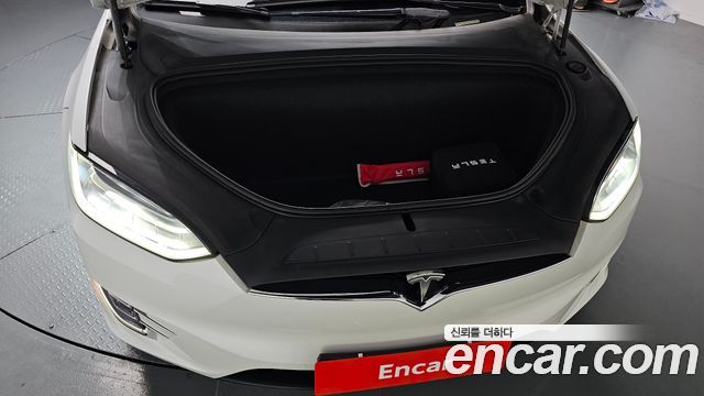 Tesla Model X 2019 — photo 6
