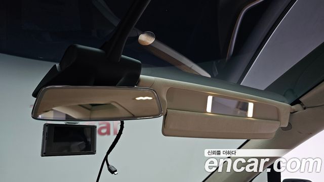 Tesla Model X 2019 — photo 29