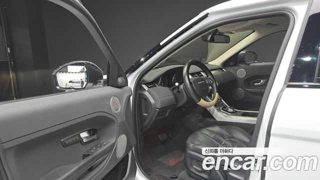 Land Rover Range Rover Evoque 2015 — photo 10
