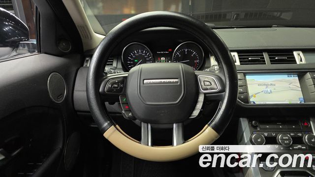 Land Rover Range Rover Evoque 2015 — photo 13